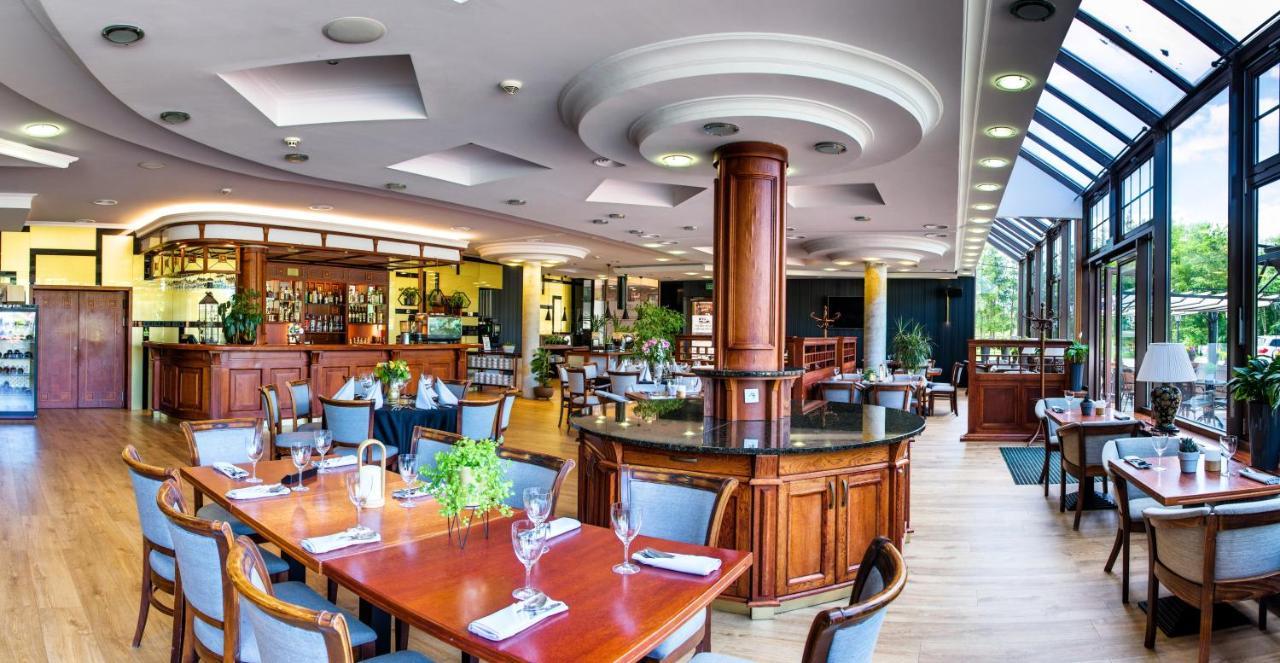 Hotel Verde Koszalin Ngoại thất bức ảnh