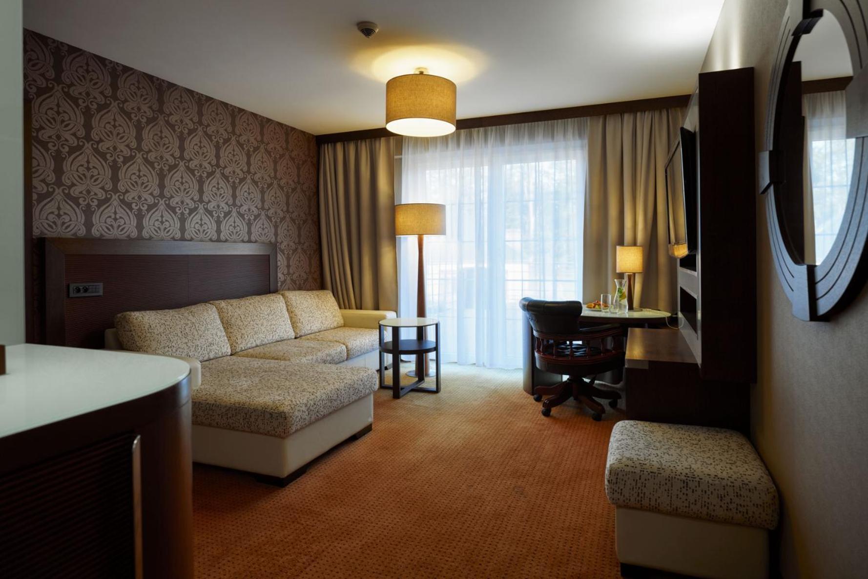 Hotel Verde Koszalin Ngoại thất bức ảnh