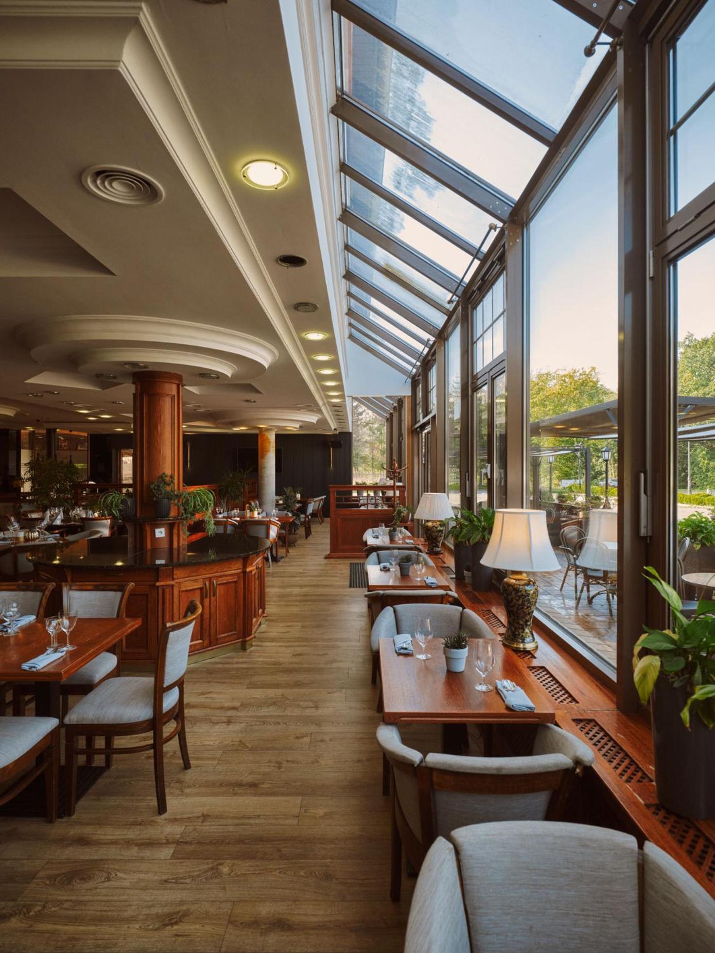 Hotel Verde Koszalin Ngoại thất bức ảnh